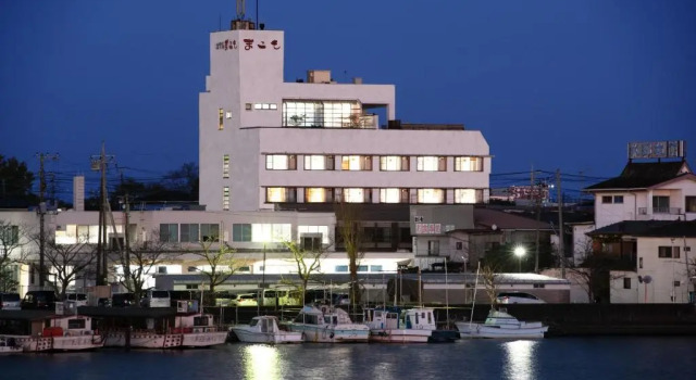 Четырёхместный номер Standard New Makomo Hotel