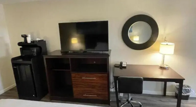 Четырёхместный номер Standard Clarion Pointe Kimball By Choice Hotels