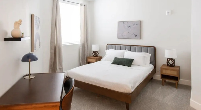 Апартаменты Deluxe с 3 комнатами CozySuites Artistry Cincinnati