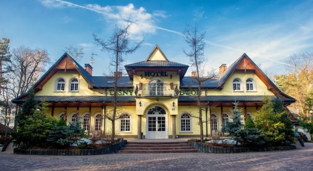 Leśny Dwór, Забронировать Отель Отели Swietokrzyskie Moutains с бассейном, Бассейн