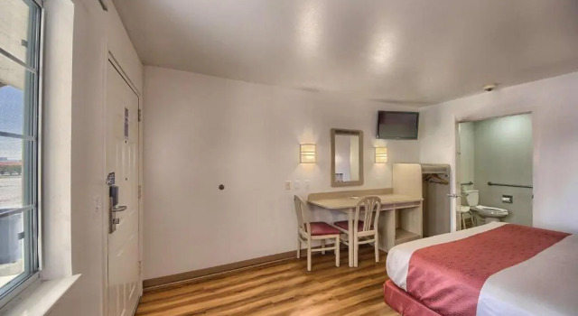 Номер Standard Motel 6-Kerrville, TX