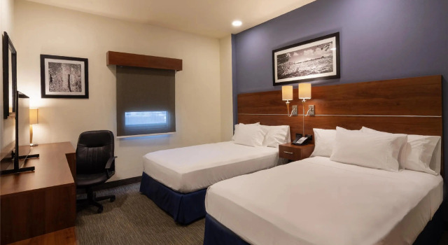 Четырёхместный номер Standard Hampton by Hilton San Juan del Rio