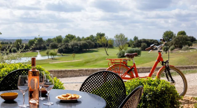 Апартаменты с 2 комнатами с балконом и с видом на поле для гольфа Madame Vacances Résidence Provence Country Club