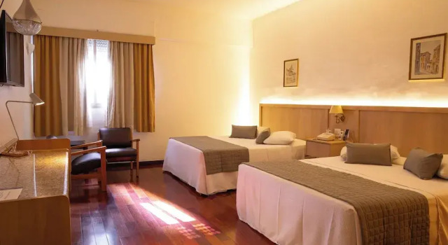 Номер Standard Ritz Plaza Hotel