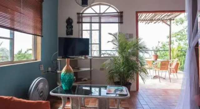 Seabreeze Studio 2, Rezervovat Penzión Hotely v Westmoreland s parkováním, Parkování