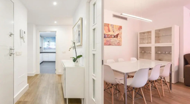 Apartamento lujo playa Lasiesta3, Забронировать Апартаменты/квартира Апартаменты Фуэнхирола, рядом с Salon Varietes Theatre, Апартаменты/квартира