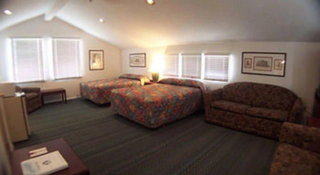 Sea Spray Motel, Book Motel Beach Haven 
