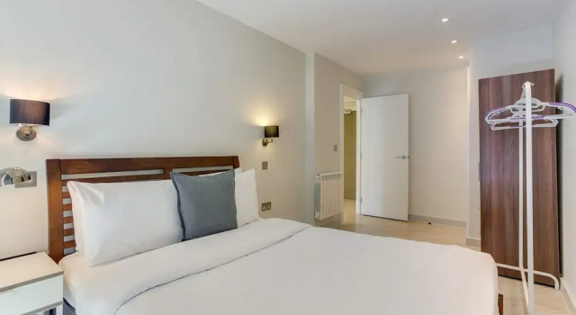 Апартаменты c 1 комнатой Spacious 1 Bed Near Tube in East London