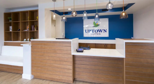 Uptown Suites Extended Stay Tampa FL - Riverview, Reserva ahora Hotel Riverview 