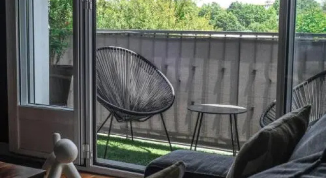 Superbe T3 avec balcon, parking et vue dégagée, Забронировать Отель Байонна French Basque Country, рядом с Ботанический сад Байонны