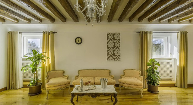Oriente Palace Apartments