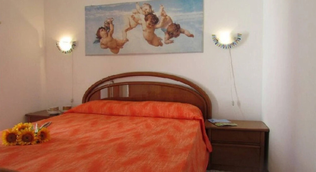 Three-room apartment in a nice villa with garden - Beach Place Included, Забронировать Апартаменты/квартира Бибионе-Пинеда Венето, рядом с Долина Вальгранде