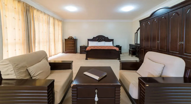 Полулюкс Golf Lane Hotel