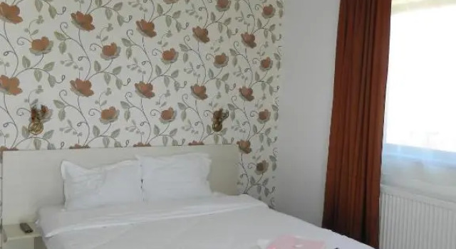 Pensiunea Dara, Rezerwuj Hotel Hotele w Prahova Valley z parkingiem, Parking