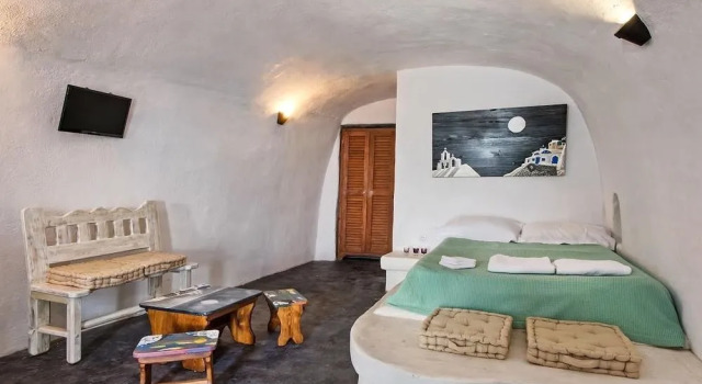 Gemini Cave, Забронировать Отель Отели Финикия 3 звезды, 3*
