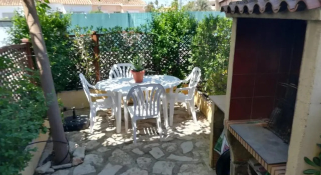 Коттедж Bungalow en Denia (Jardines de Denia II)