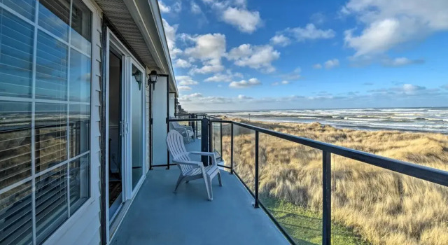 Апартаменты c 1 комнатой с балконом Eagles View Condo in Ocean Shores w/ 3 Balconies
