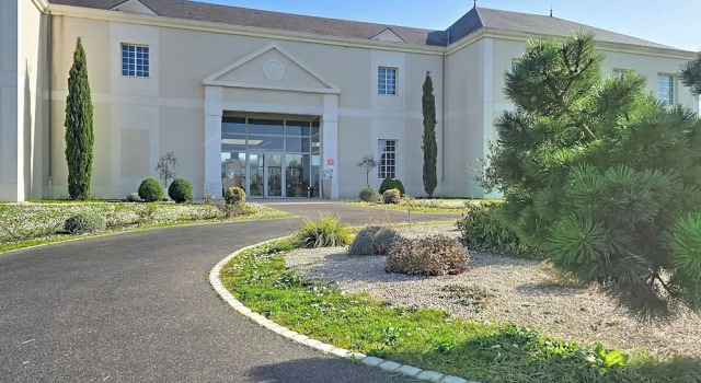 Terres de France - Domaine Val dAmboise, Забронировать Отель Амбуаз 