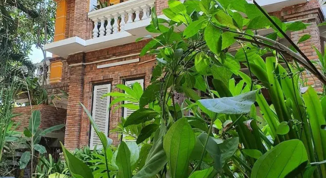 Brightness Villa, Забронировать Вилла Коттеджи Баттамбанга, рядом с Union Commercial Bank, Коттедж