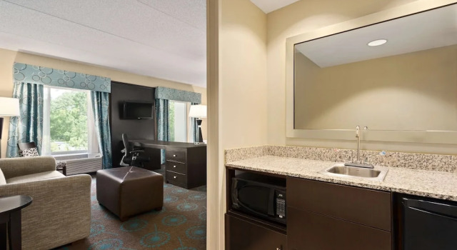 Студия Hampton Inn & Suites Bluffton-Sun City