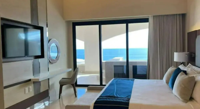 2BD Villa La Valencia Ocean View 5 Star Resort