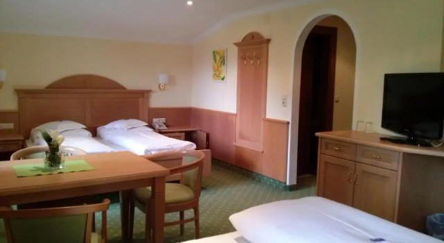 Полулюкс Hotel Garni Erler