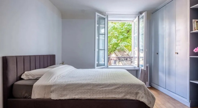 Classical-parisian Apartment on Canal Saint Martin