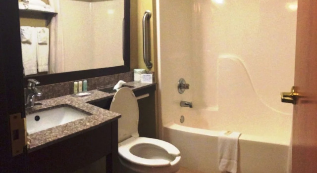 Люкс Comfort Inn New River
