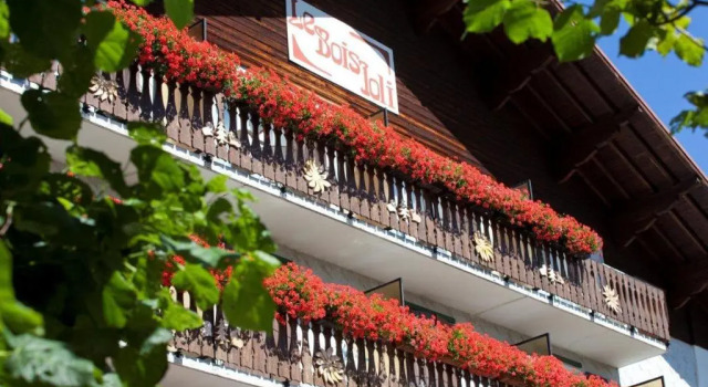 Hôtel Restaurant Le Bois Joli et SPA, Забронировать Отель Сен-Поль-ан-Шабле Южный берег Женевского озера