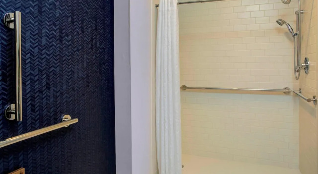 Четырёхместный номер Standard с балконом и oceanfront Fairfield Inn & Suites by Marriott Virginia Beach Oceanfront