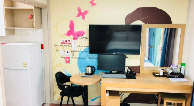 Номер Superior Hotel Joy near Camp Humphres