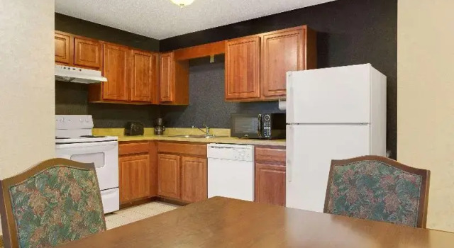 Номер Executive Hawthorn Extended Stay by Wyndham Cincinnati/Sharonville