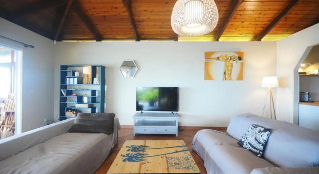 #5 Beach Villa Bliss by TAHITI VILLAS, Book Villa Papetoai Moorea