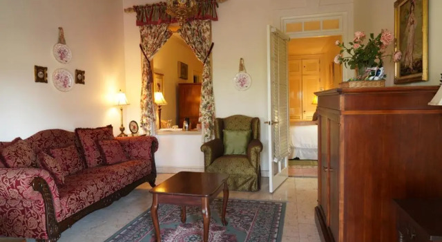 Luxury room Graycliff Hotel