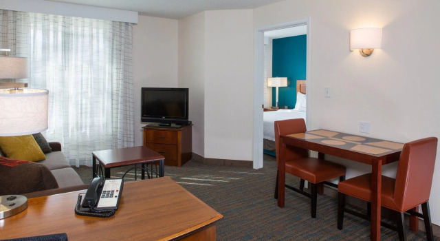 Двухместный люкс c 1 комнатой Residence Inn Arundel Mills BWI Airport