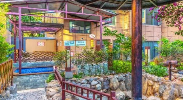 昆明观云温泉酒店, Prenota Hotel Hotel a Kunming con piscina, Piscina