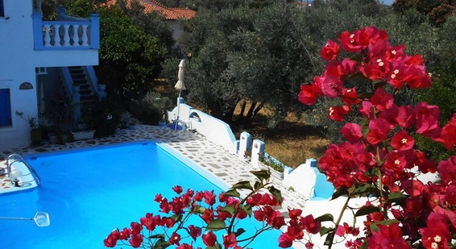 Апартаменты c 1 комнатой с балконом и с видом на сад Meltemia Studio Samos Near the Beach