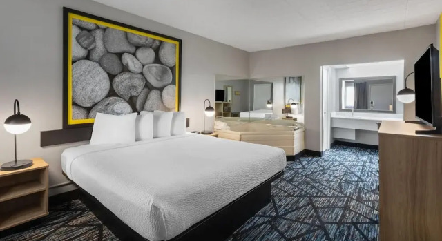 Номер Deluxe Super 8 by Wyndham Traverse City