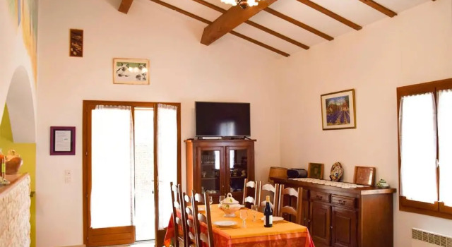 Maison de 2 chambres avec piscine partagee jardin amenage et wifi a La Roche sur le Buis, Забронировать Дом для отпуска Коттеджи Drôme Provençale, Коттедж