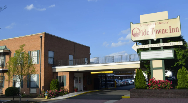 Olde Towne Inn, Забронировать Отель Отели Манассас 3 звезды, 3*