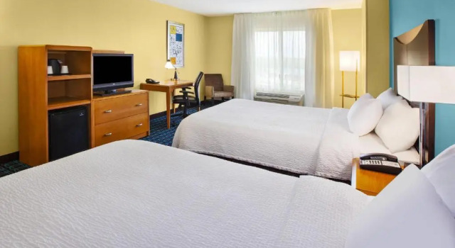 Четырёхместный номер Standard Fairfield Inn & Suites by Marriott Lexington North