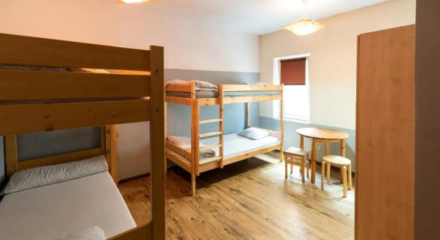 Кровать в общем номере Jopi Hostel Katowice Centrum