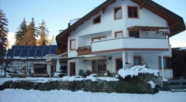 Haus Juen, Prenota Hotel Hotel a Tirolo con parcheggio, Parcheggio