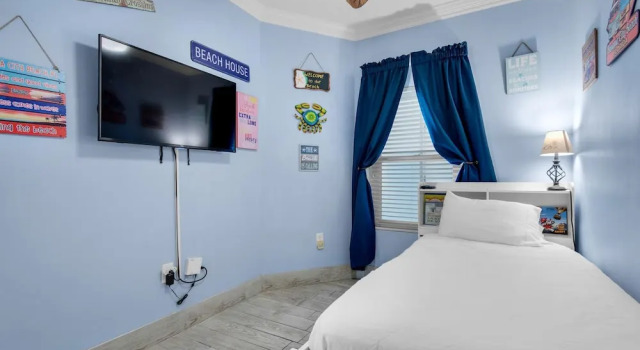 Majestic Beach Towers 2-1305, Rezerwuj Hotel Hotele w Panhandle Florida z basenem, Basen