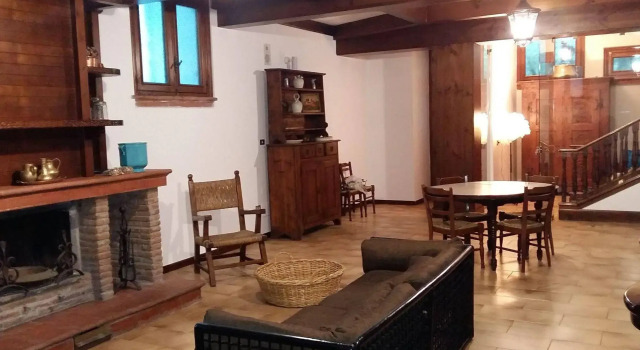 Pompei Rooms and Apartment B&B