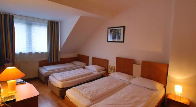 Четырёхместный номер Classic City Lounge Hotel Oberhausen