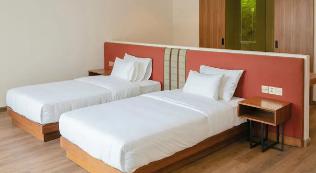Haven in the Pines, Book Hotel Ðinh An Lam Dong
