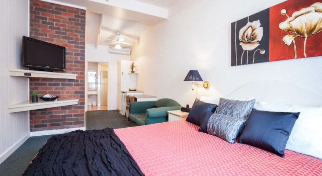 Трёхместный номер Standard Mid City Motel