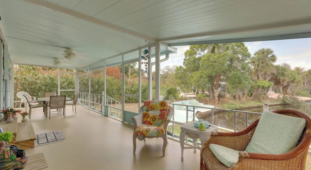 Paddle on the River! Waterfront Retreat in Stuart, Book Hotel Stuart Hutchinson Island