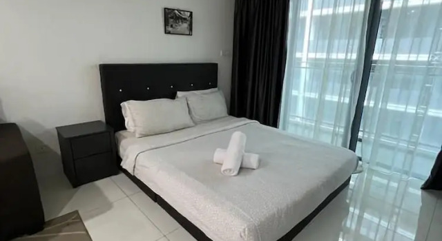 Апартаменты Superior Summer Suites KLCC Apartments by Soulasia